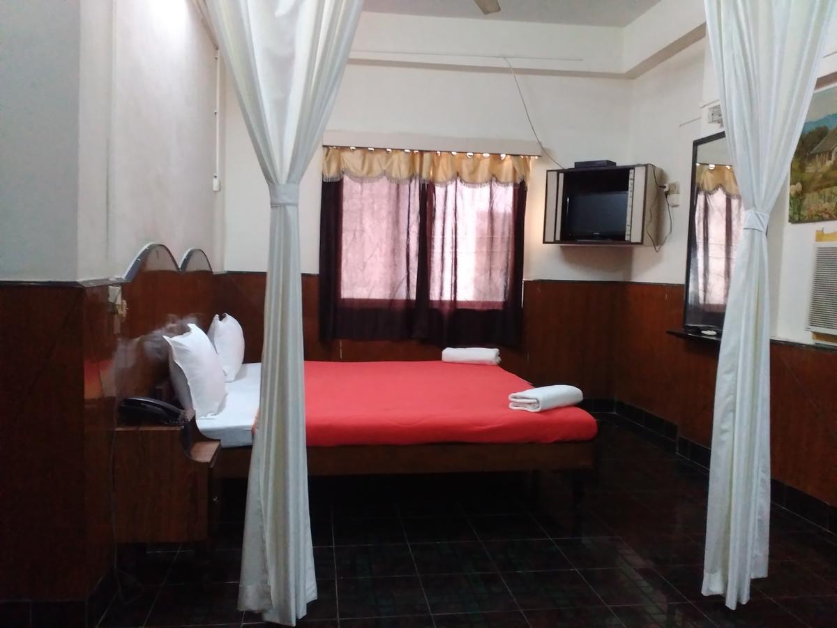 Hotel Diamond Daman Room photo
