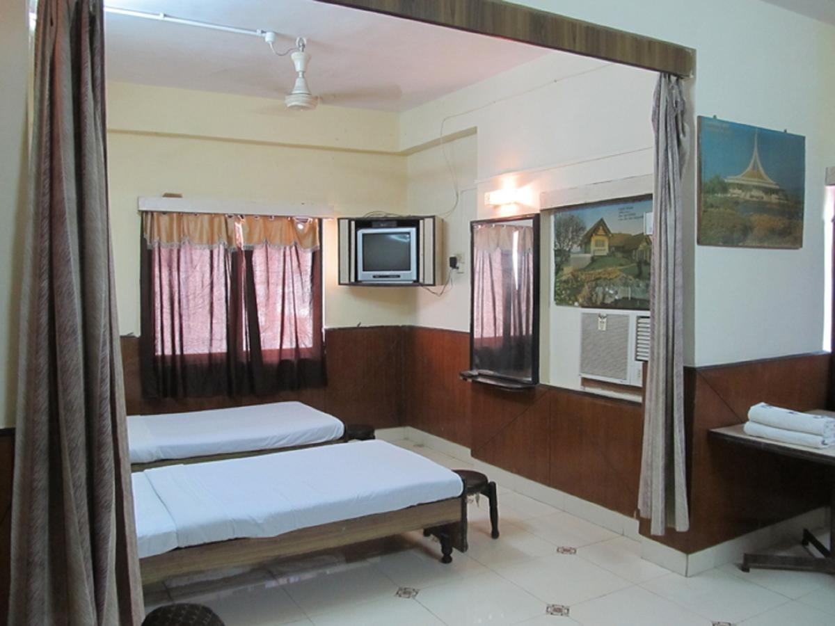 Hotel Diamond Daman Room photo
