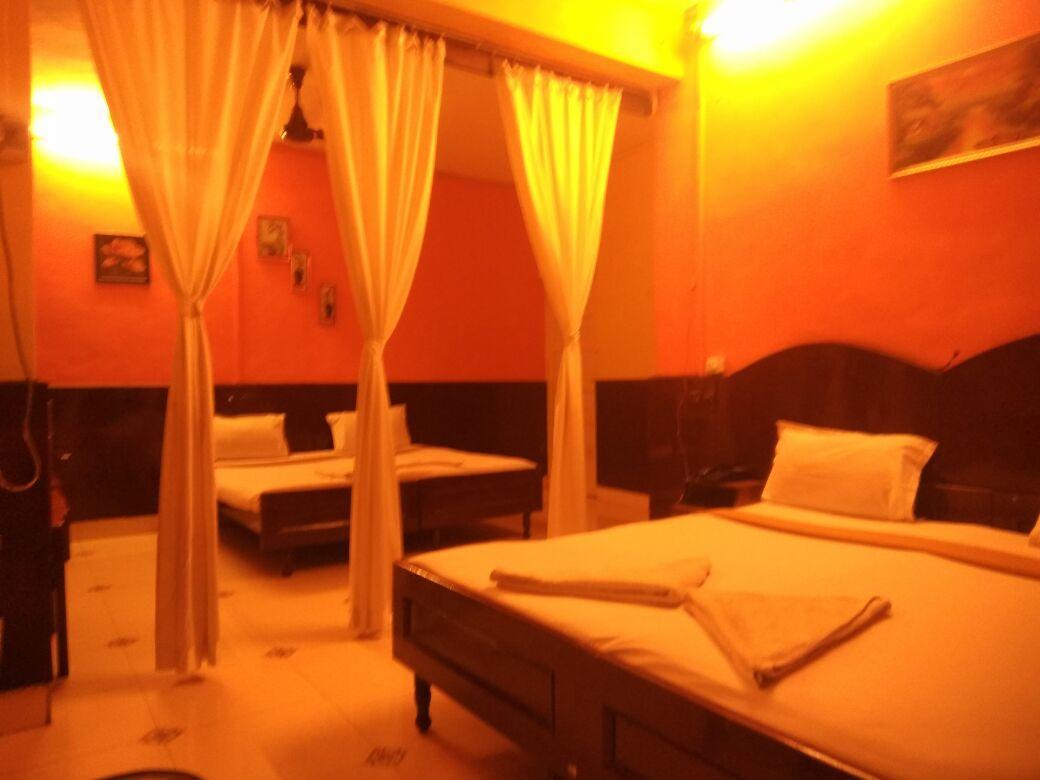 Hotel Diamond Daman Exterior photo
