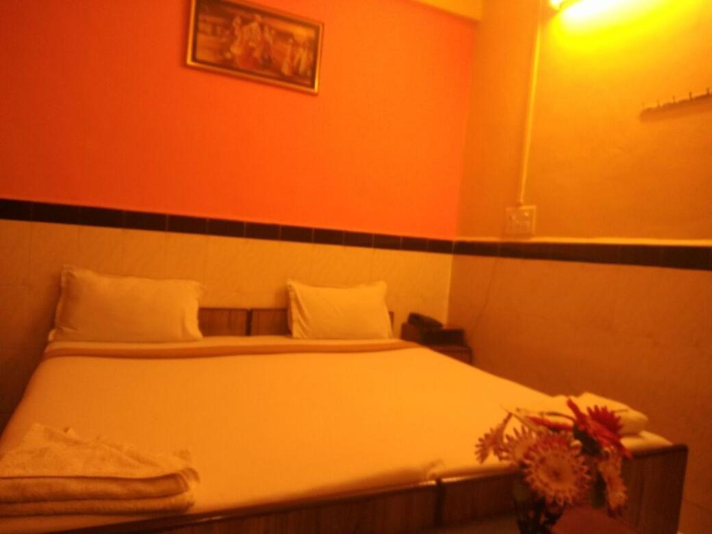 Hotel Diamond Daman Exterior photo